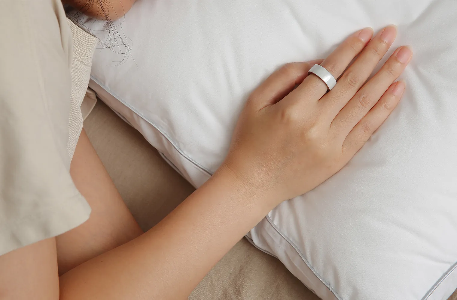 Femometer smart ring uncovering sleep pattern in a women's menstrual cycle